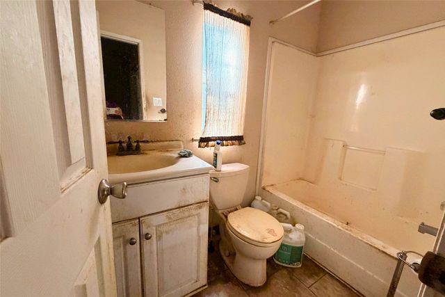 18050 Terrace Drive, Kemp, TX 75143