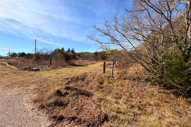 18050 Terrace Drive, Kemp, TX 75143