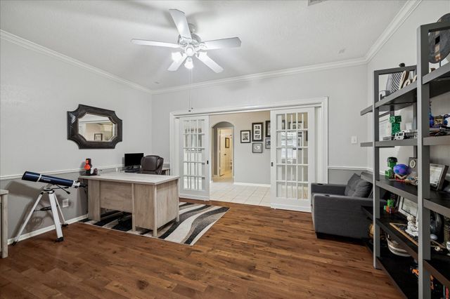 1818 High Falls Lane, Pearland, TX 77581