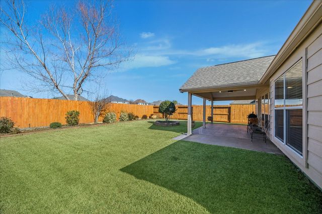 1818 High Falls Lane, Pearland, TX 77581