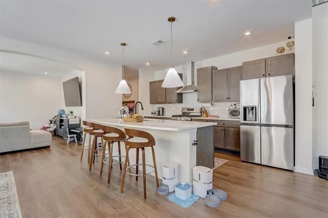 170 Greenbrier Way, Canton, GA 30114