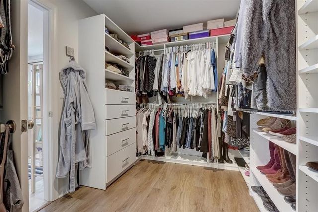 170 Greenbrier Way, Canton, GA 30114