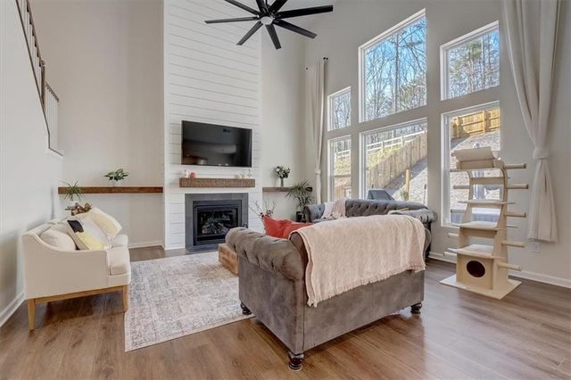 170 Greenbrier Way, Canton, GA 30114