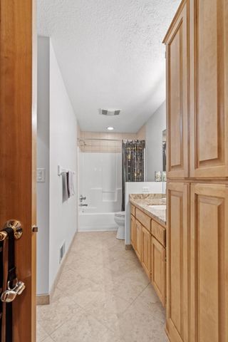 12525 42nd Avenue N, Plymouth, MN 55441