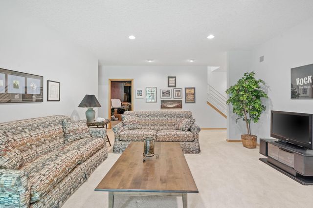12525 42nd Avenue N, Plymouth, MN 55441