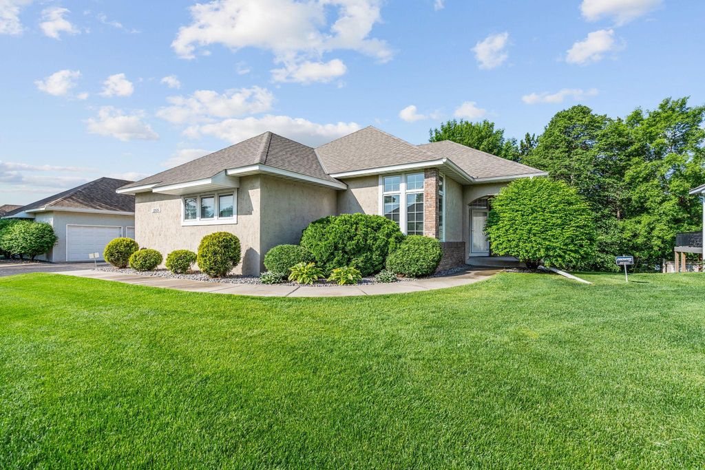 12525 42nd Avenue N, Plymouth, MN 55441