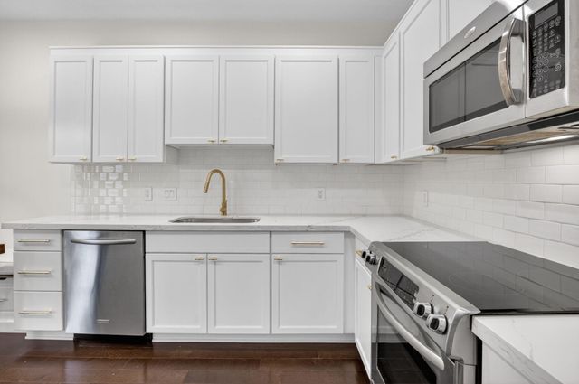 10530 Lake Vista Circle, Boca Raton, FL 33498