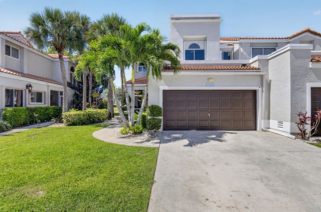 10530 Lake Vista Circle, Boca Raton, FL 33498