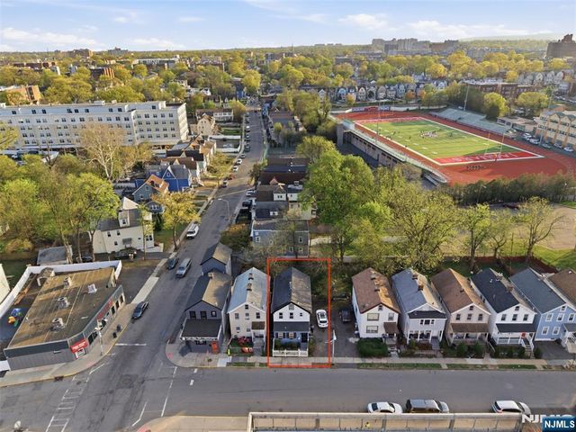 83 Hamilton Street, East Orange, NJ 07017