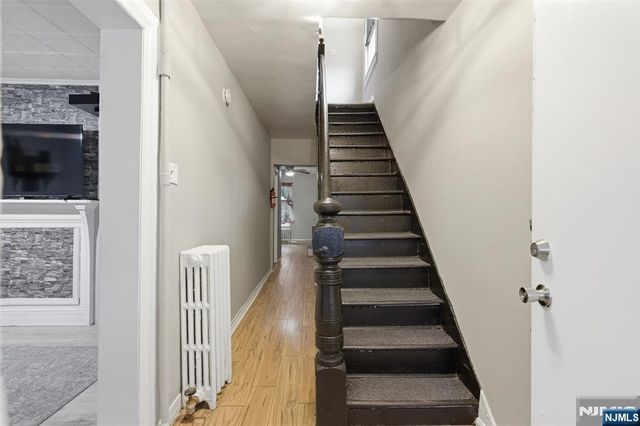 83 Hamilton Street, East Orange, NJ 07017