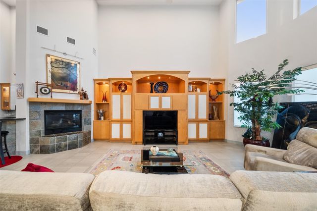 142 Creekwood E, Montgomery, TX 77356