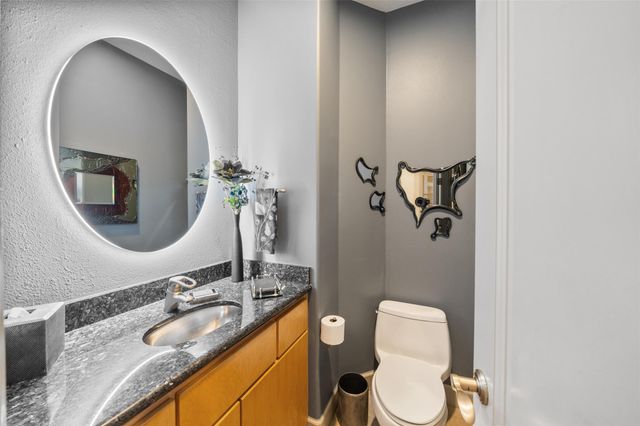 142 Creekwood E, Montgomery, TX 77356