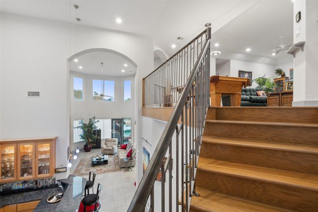 142 Creekwood E, Montgomery, TX 77356