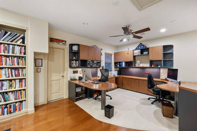 142 Creekwood E, Montgomery, TX 77356