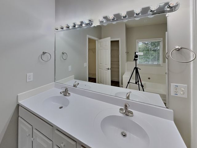 4981 Tulip Grove Ln, Hermitage, TN 37076