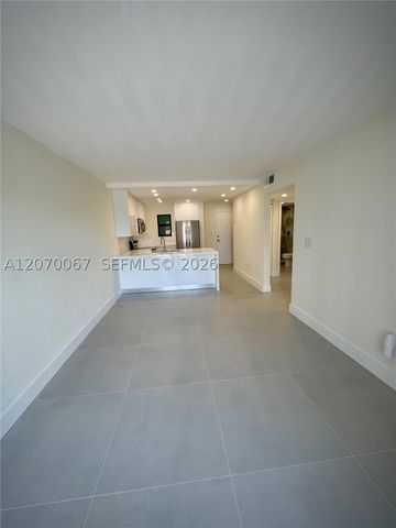 1530 SW 2nd St 405, Miami, FL 33135