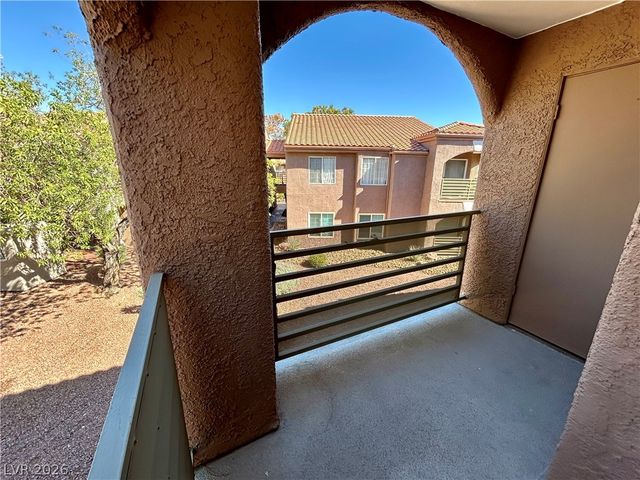 2101 Sealion Drive 205, Las Vegas, NV 89128