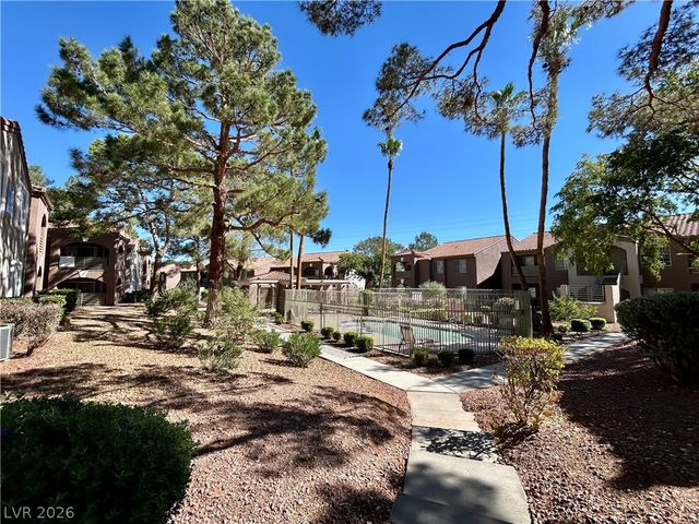 2101 Sealion Drive 205, Las Vegas, NV 89128