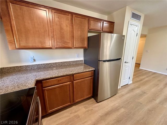 2101 Sealion Drive 205, Las Vegas, NV 89128