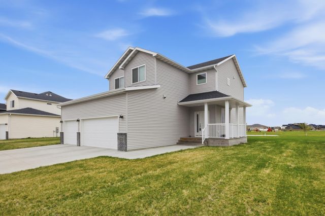 4766 34th Street S, Fargo, ND 58104