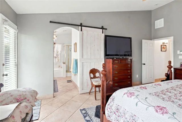 10019 Laurel Park, Bakersfield, CA 93312