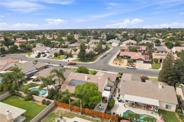 10019 Laurel Park, Bakersfield, CA 93312