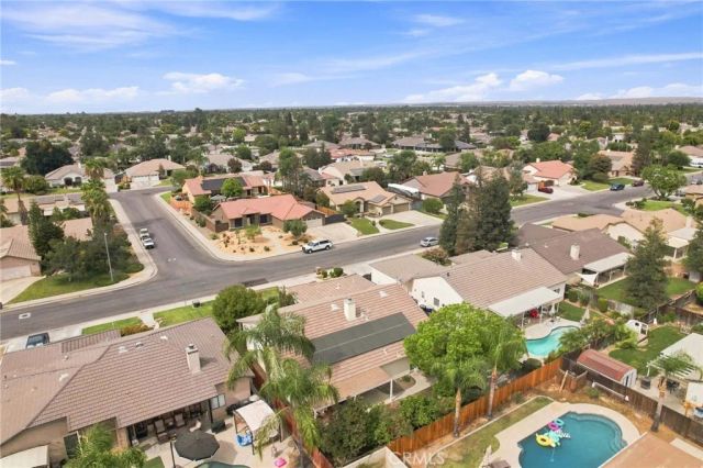 10019 Laurel Park, Bakersfield, CA 93312