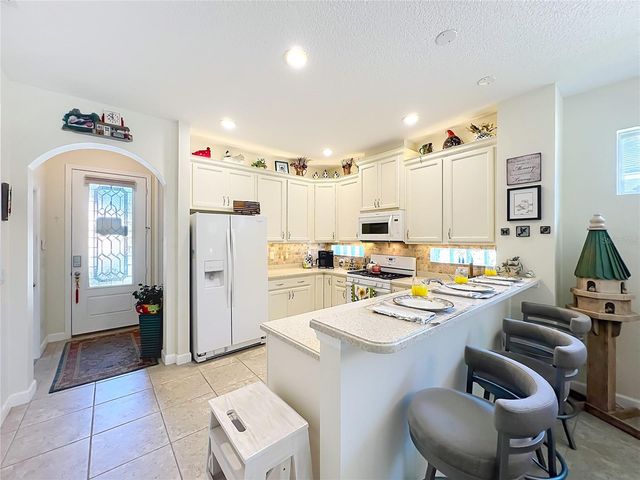 8290 BRIDGEPORT BAY, Mount Dora, FL 32757