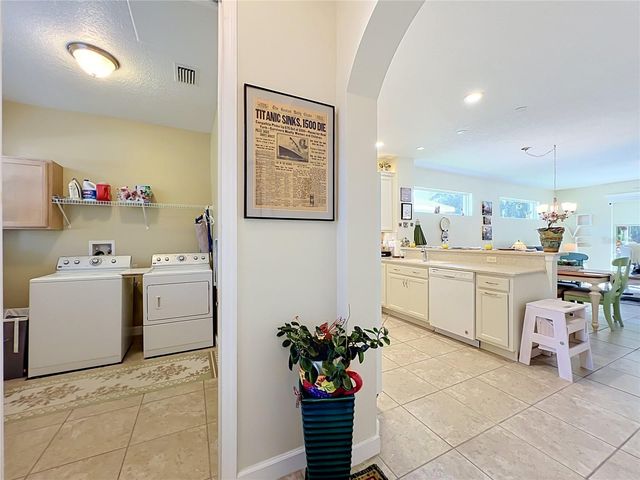 8290 BRIDGEPORT BAY, Mount Dora, FL 32757