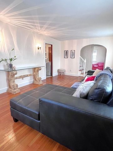 1100 Essex St, Lawrence, MA 01841