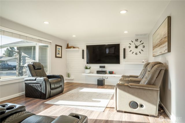 1251 Garden Circle, Lynden, WA 98264