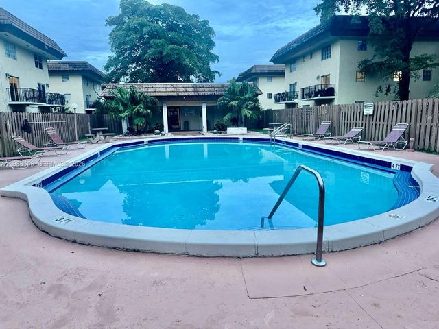 8500 SW 109th Ave 6-118, Miami, FL 33173