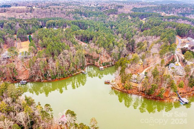 108 Rivercliff Drive W 25, Connelly Springs, NC 28612