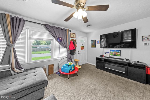 724 EDGAR DR, Salisbury, MD 21804