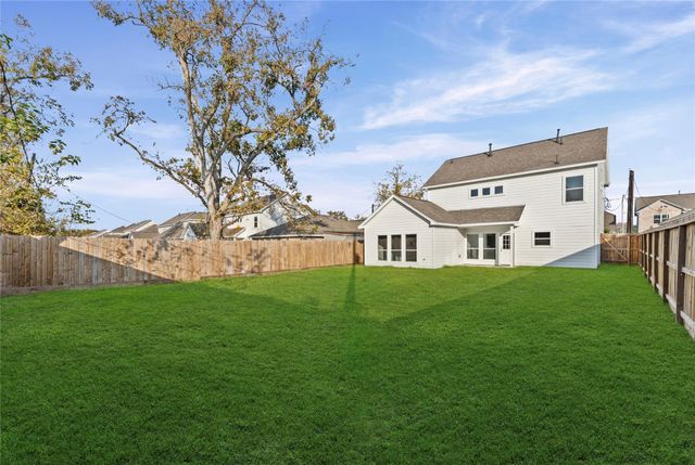 8211 James Franklin Street, Houston, TX 77088