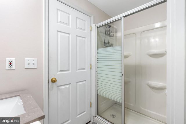 12118 WEDGEWAY PL, Fairfax, VA 22033