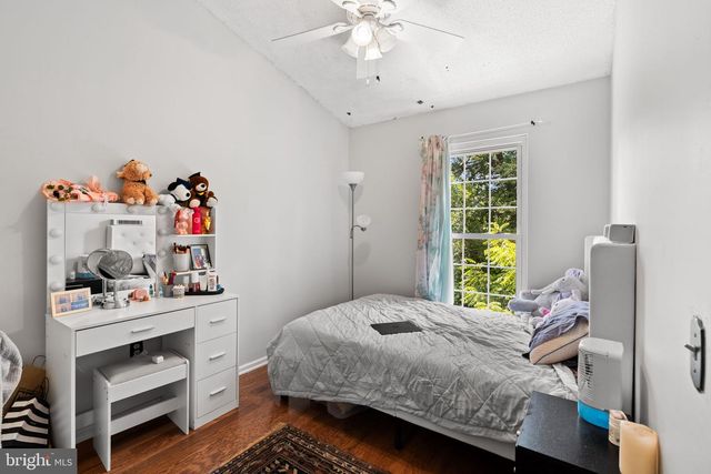 12118 WEDGEWAY PL, Fairfax, VA 22033