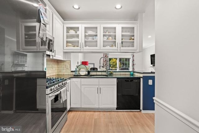 12118 WEDGEWAY PL, Fairfax, VA 22033
