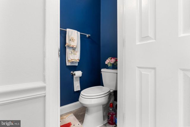 12118 WEDGEWAY PL, Fairfax, VA 22033