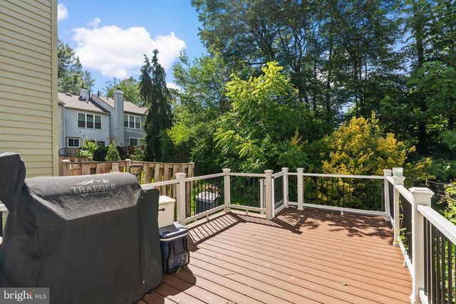 12118 WEDGEWAY PL, Fairfax, VA 22033