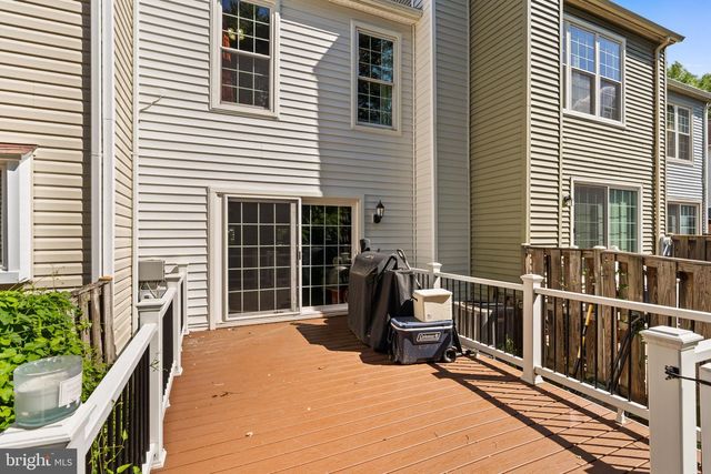 12118 WEDGEWAY PL, Fairfax, VA 22033
