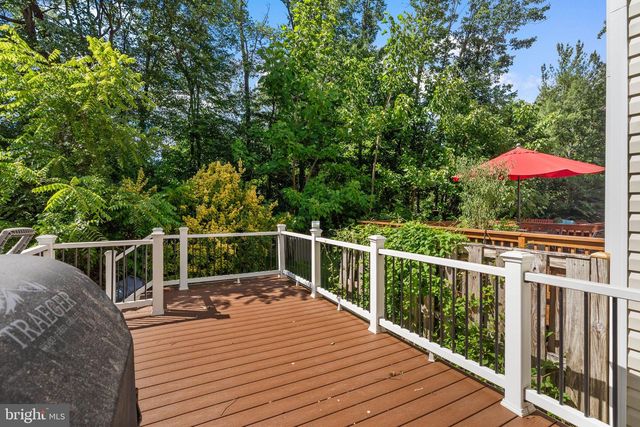 12118 WEDGEWAY PL, Fairfax, VA 22033