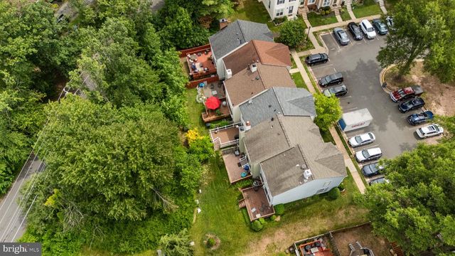 12118 WEDGEWAY PL, Fairfax, VA 22033