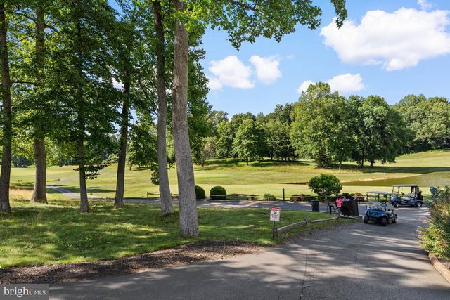 12118 WEDGEWAY PL, Fairfax, VA 22033