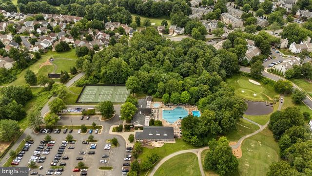 12118 WEDGEWAY PL, Fairfax, VA 22033