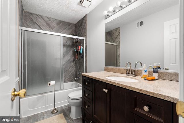 12118 WEDGEWAY PL, Fairfax, VA 22033