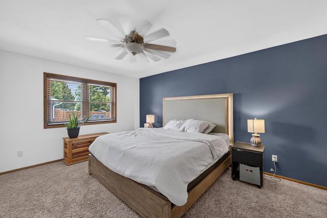 405 Lexington Drive, Waunakee, WI 53597