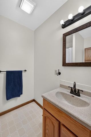 405 Lexington Drive, Waunakee, WI 53597