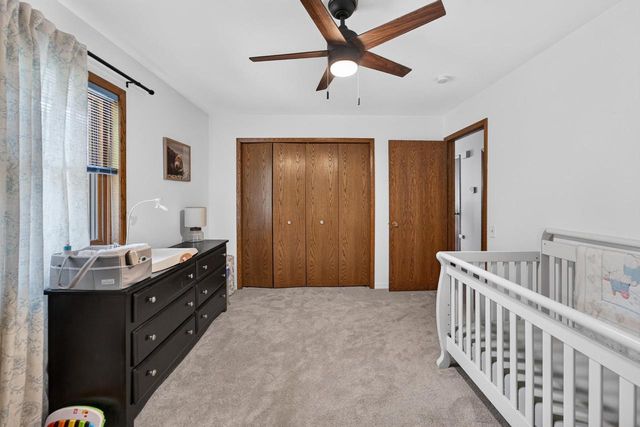 405 Lexington Drive, Waunakee, WI 53597