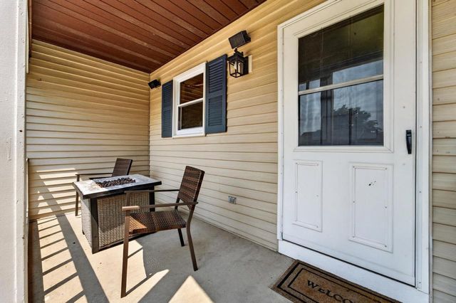 405 Lexington Drive, Waunakee, WI 53597